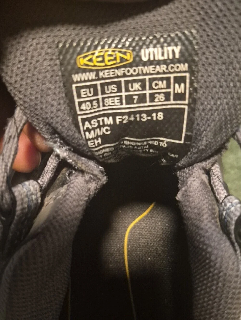 Keen Men's Charcoal Gray Trail Sneakers